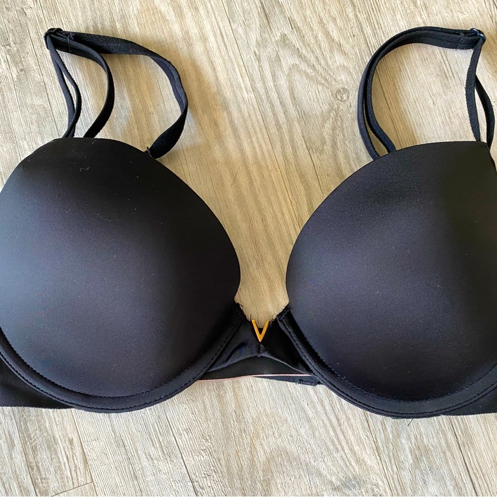 Victoria’s Secret Sexy Illusions Push Up Bra